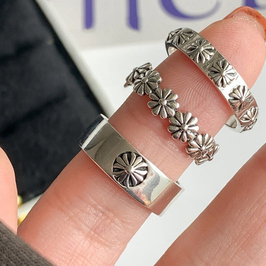 Vintage Daisy Index Finger Silver Ring