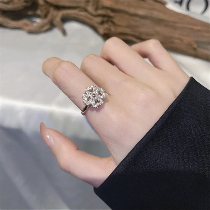 Rotatable Four-leaf Clover Ring