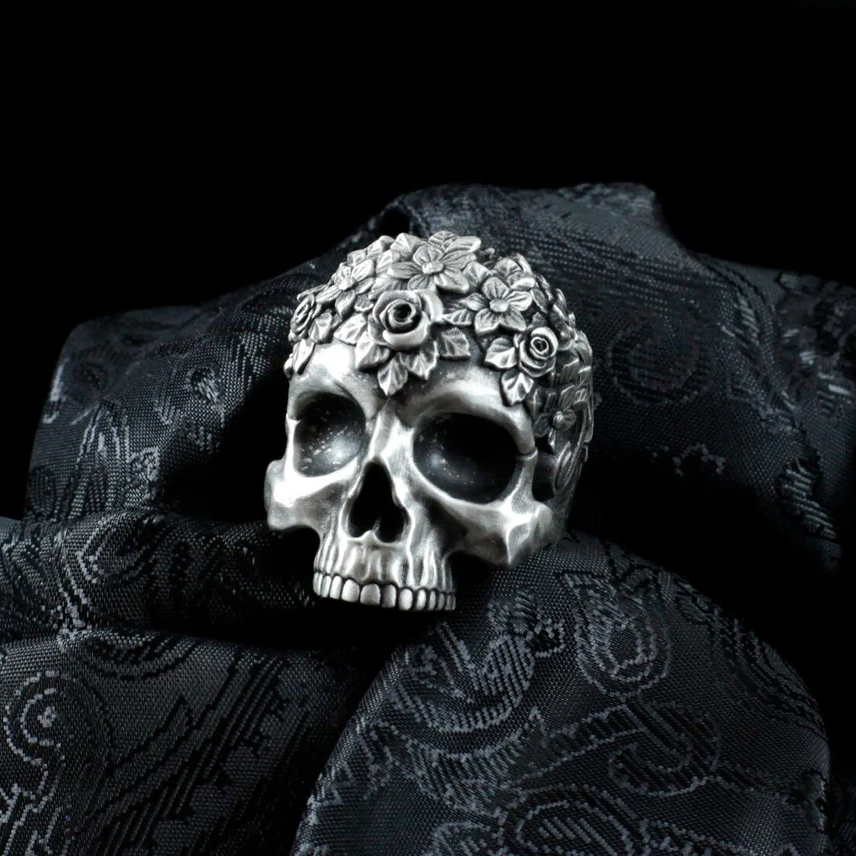 Unique 925 Silver Gothic Skull Rose Knight Ring